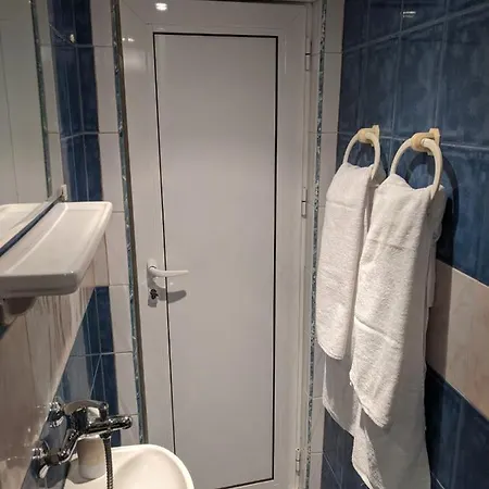 Midtown Place Loft таванска с баня Doris 2 Lejlighed *