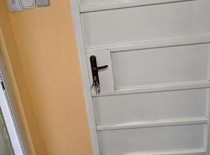 Daire Midtown Place Loft таванска с баня Doris 2