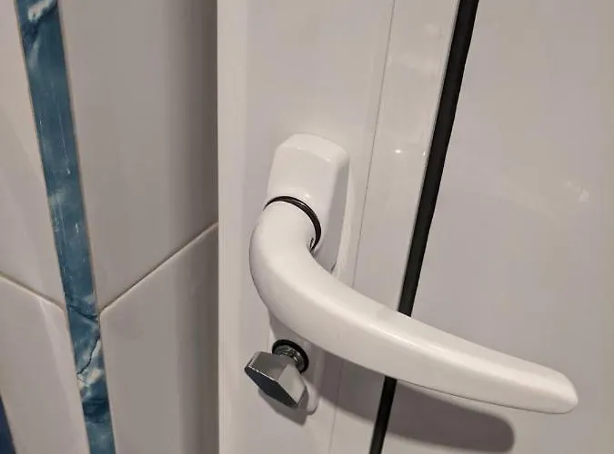 Daire Midtown Place Loft таванска с баня Doris 2