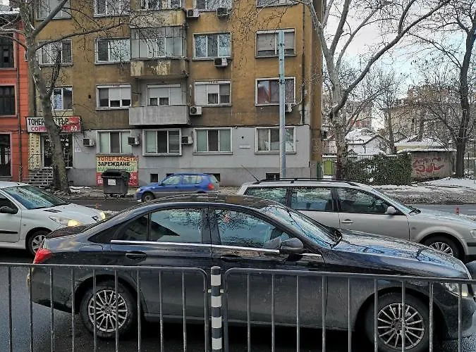 Daire Midtown Place Loft таванска с баня Doris 2