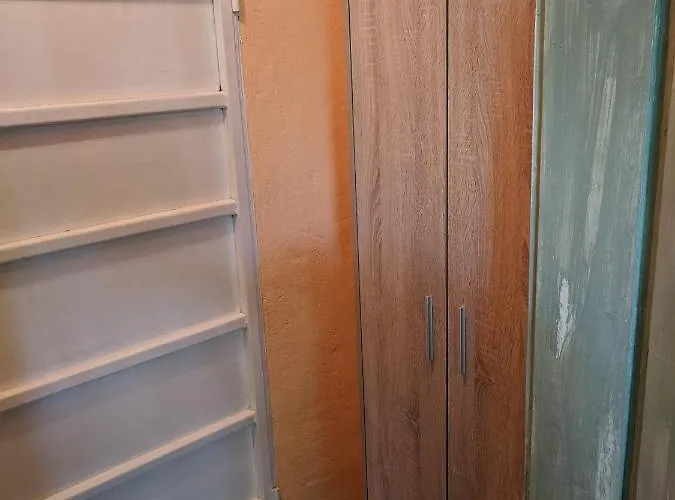 Midtown Place Loft таванска с баня Doris 2 Daire *